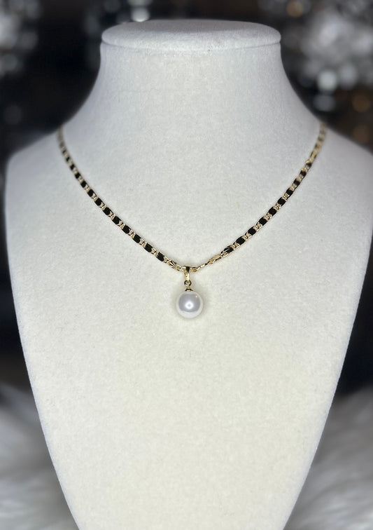 Pearl necklace