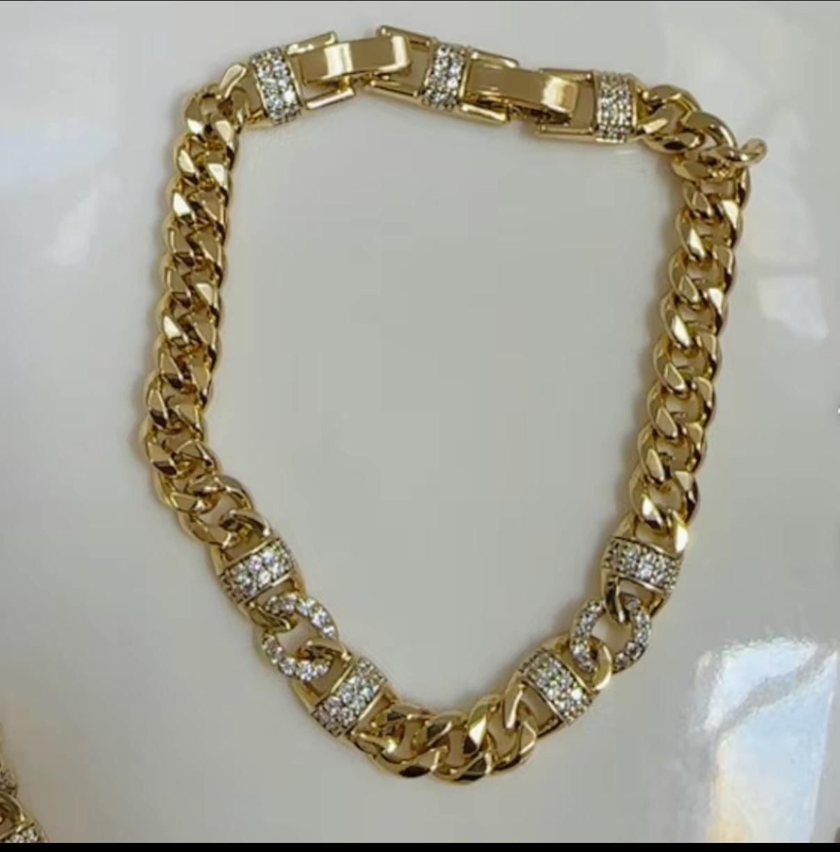 Necklace with bracelet (set)