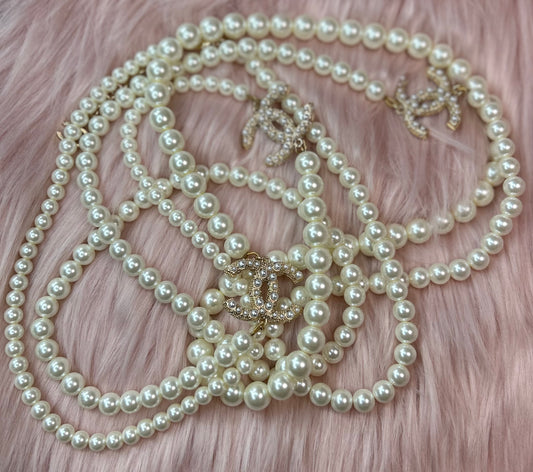 Cc pearl necklace