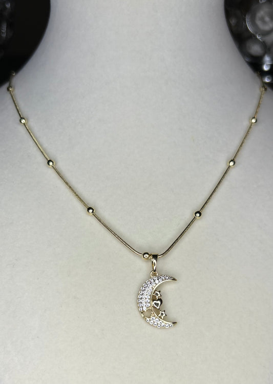 Thin necklace with moon pendant