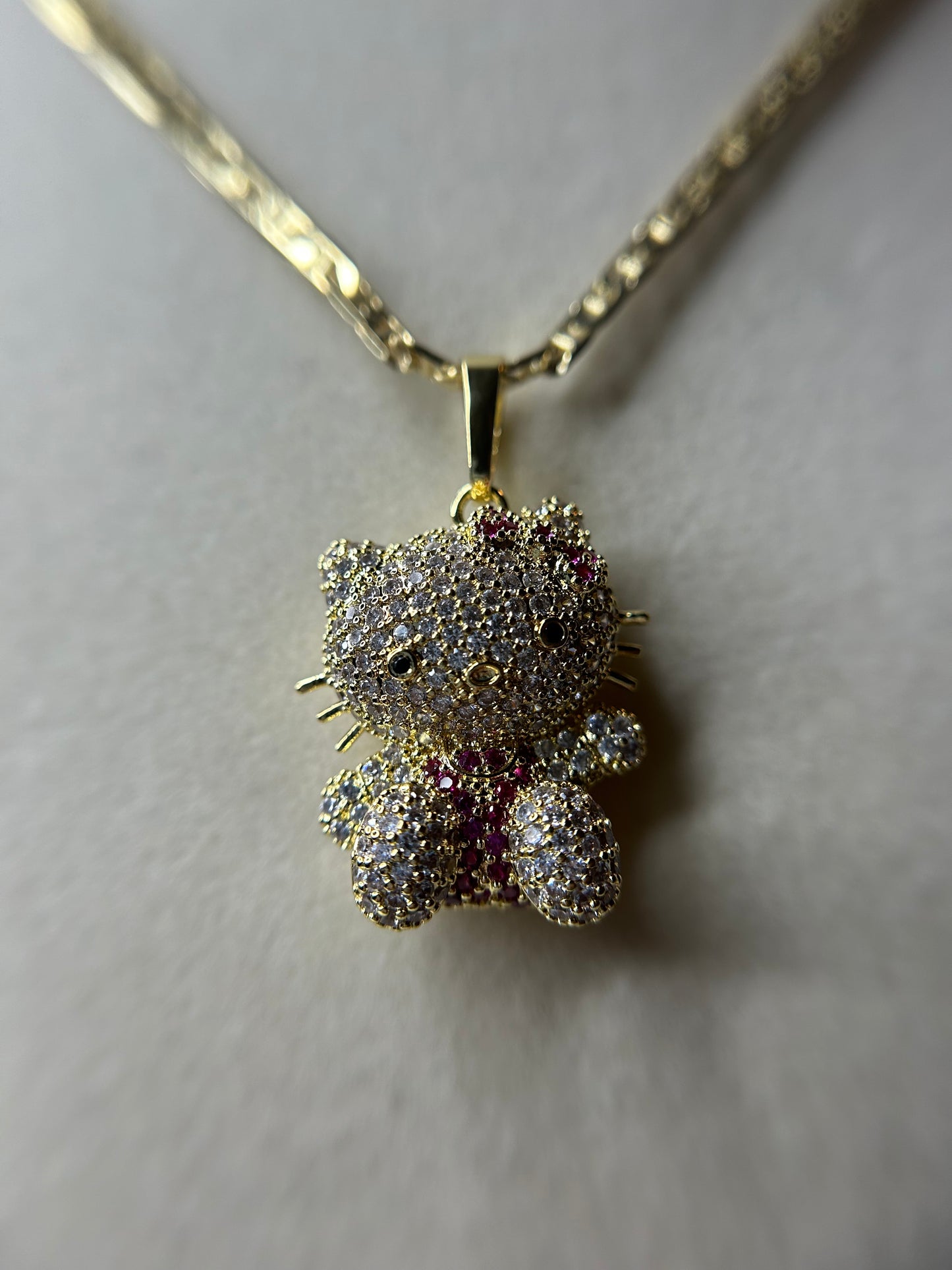 Hello kitty necklace