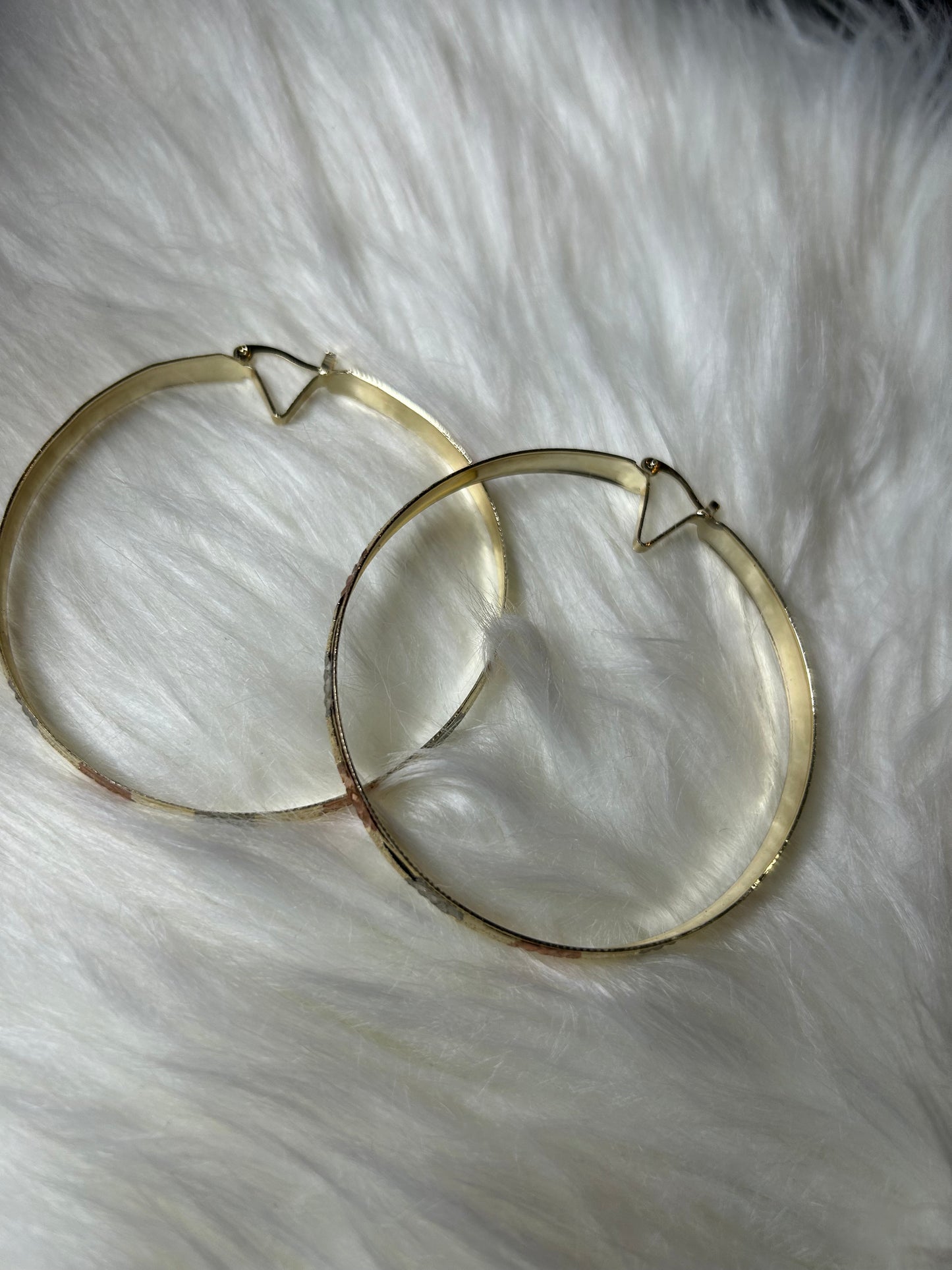 Three tone hoops