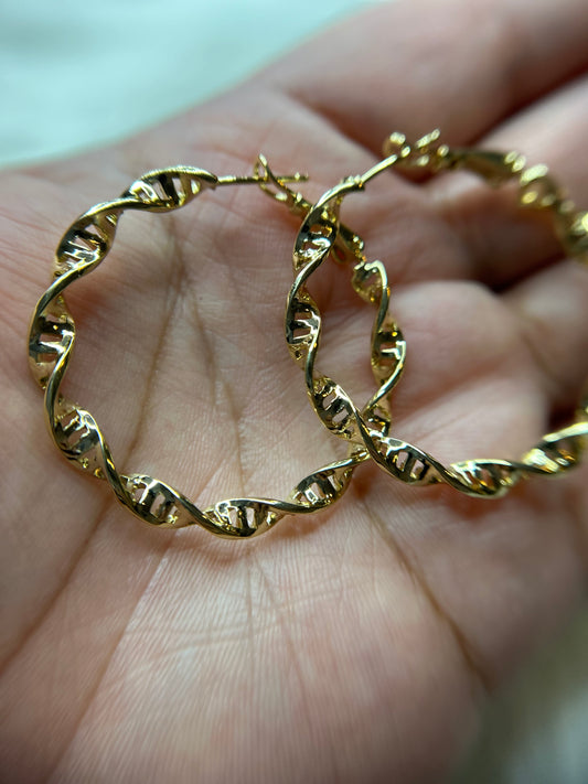 Spiral hoops