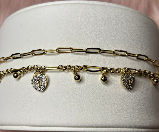 Double bracelet with paper clip and heart