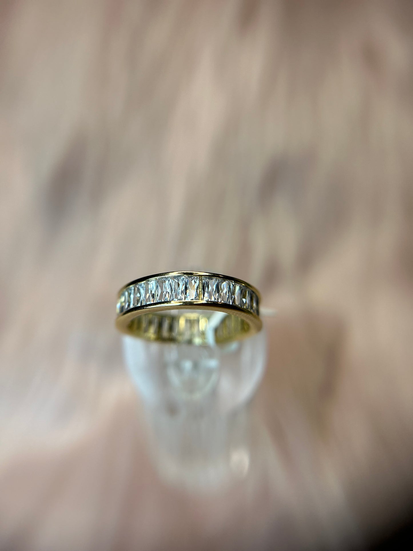 Beauty ring (size 8)