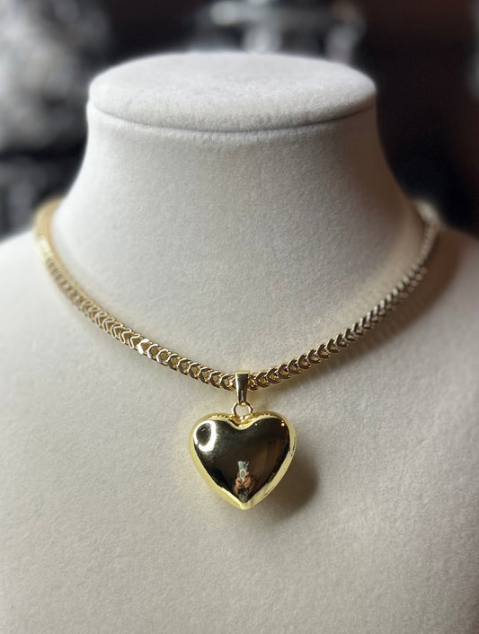 Chunky heart necklace