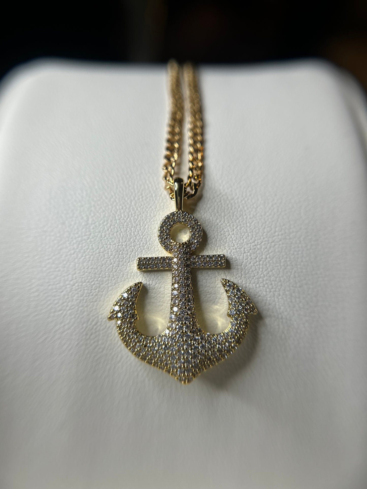 Anchor necklace