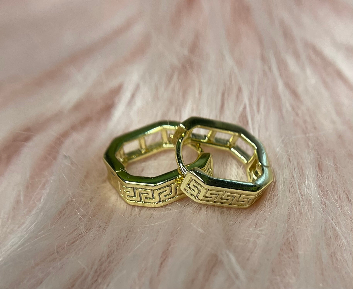 Small vers hoops