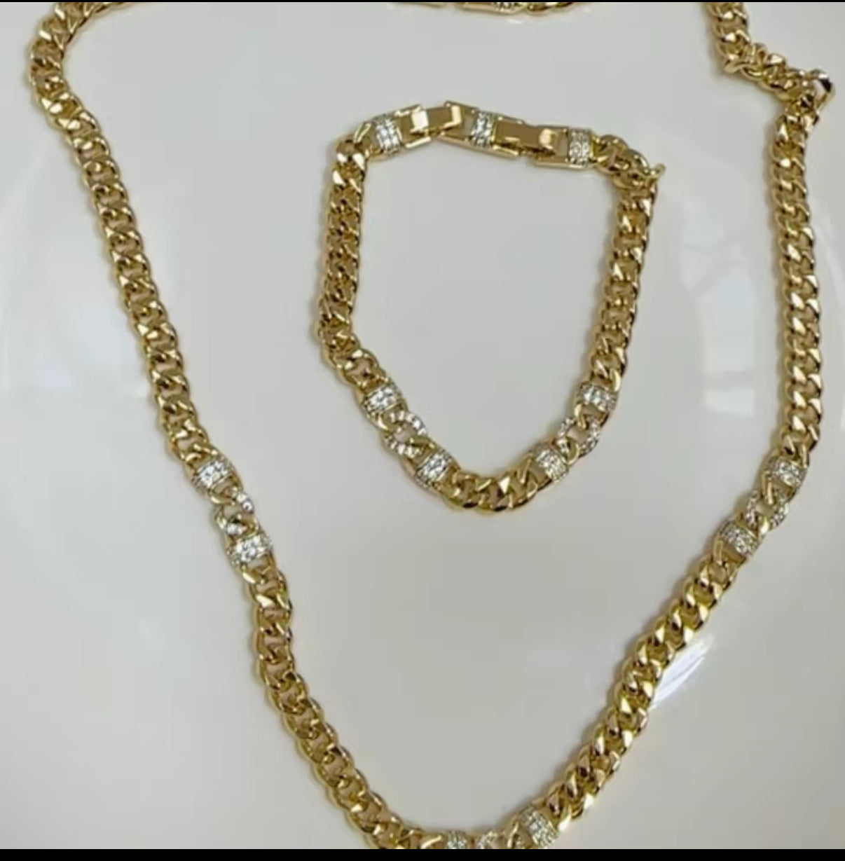 Necklace with bracelet (set)
