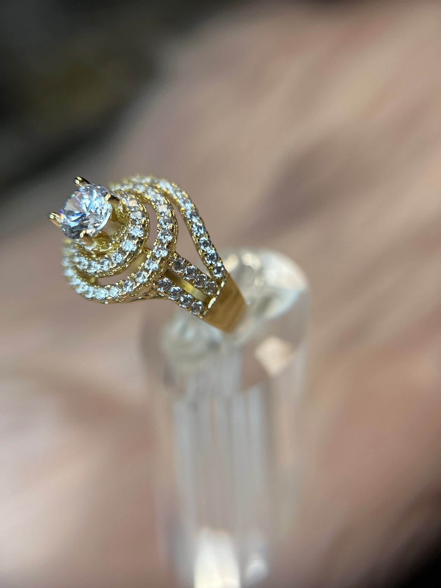 Beautiful ring (size 8)