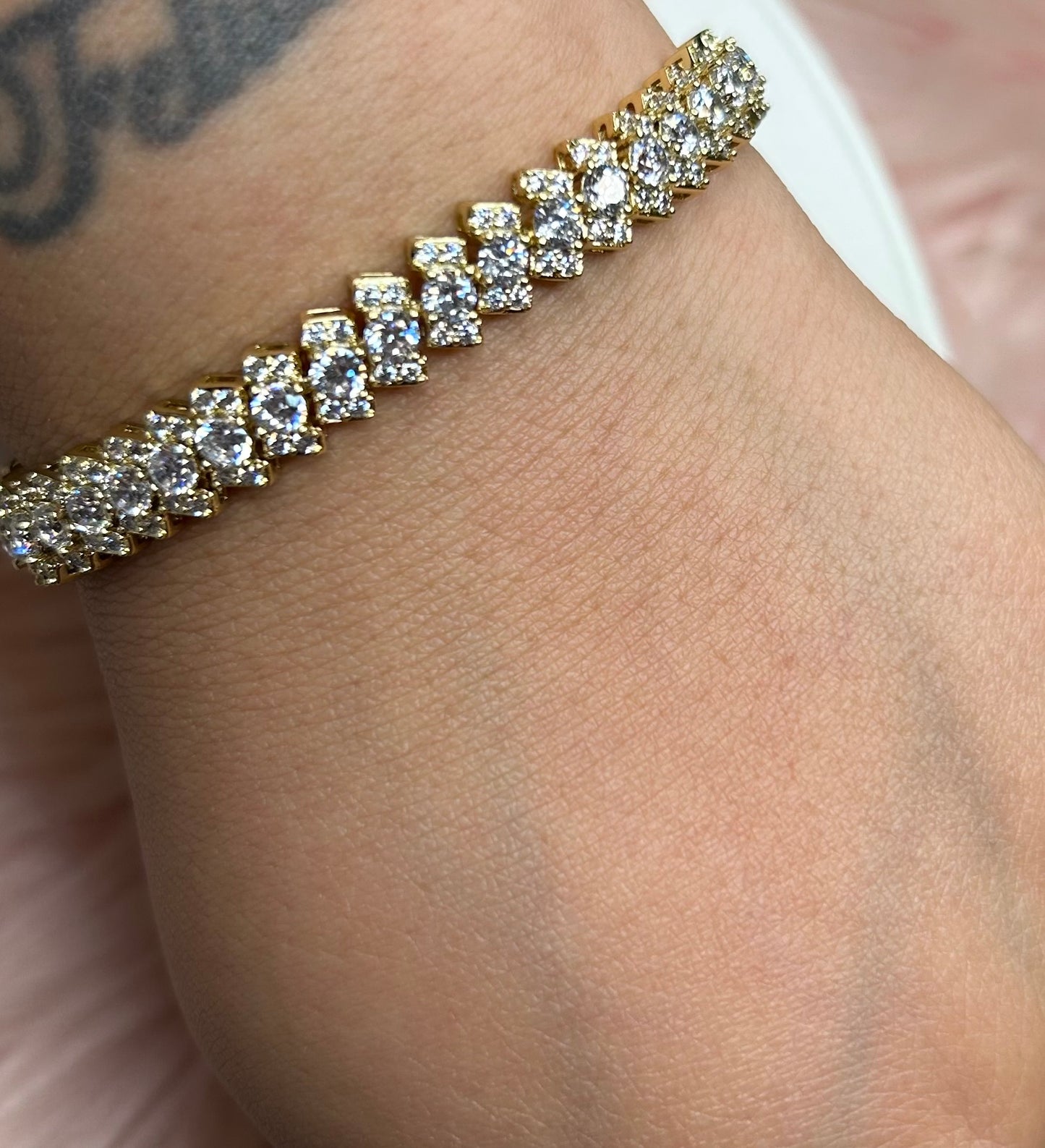 Sparkling bracelet