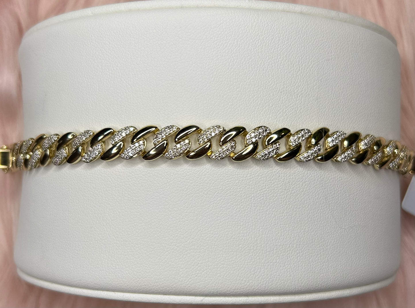 Thick bracelet