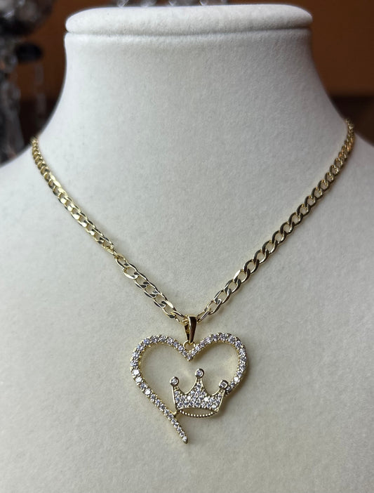 Heart crown necklace