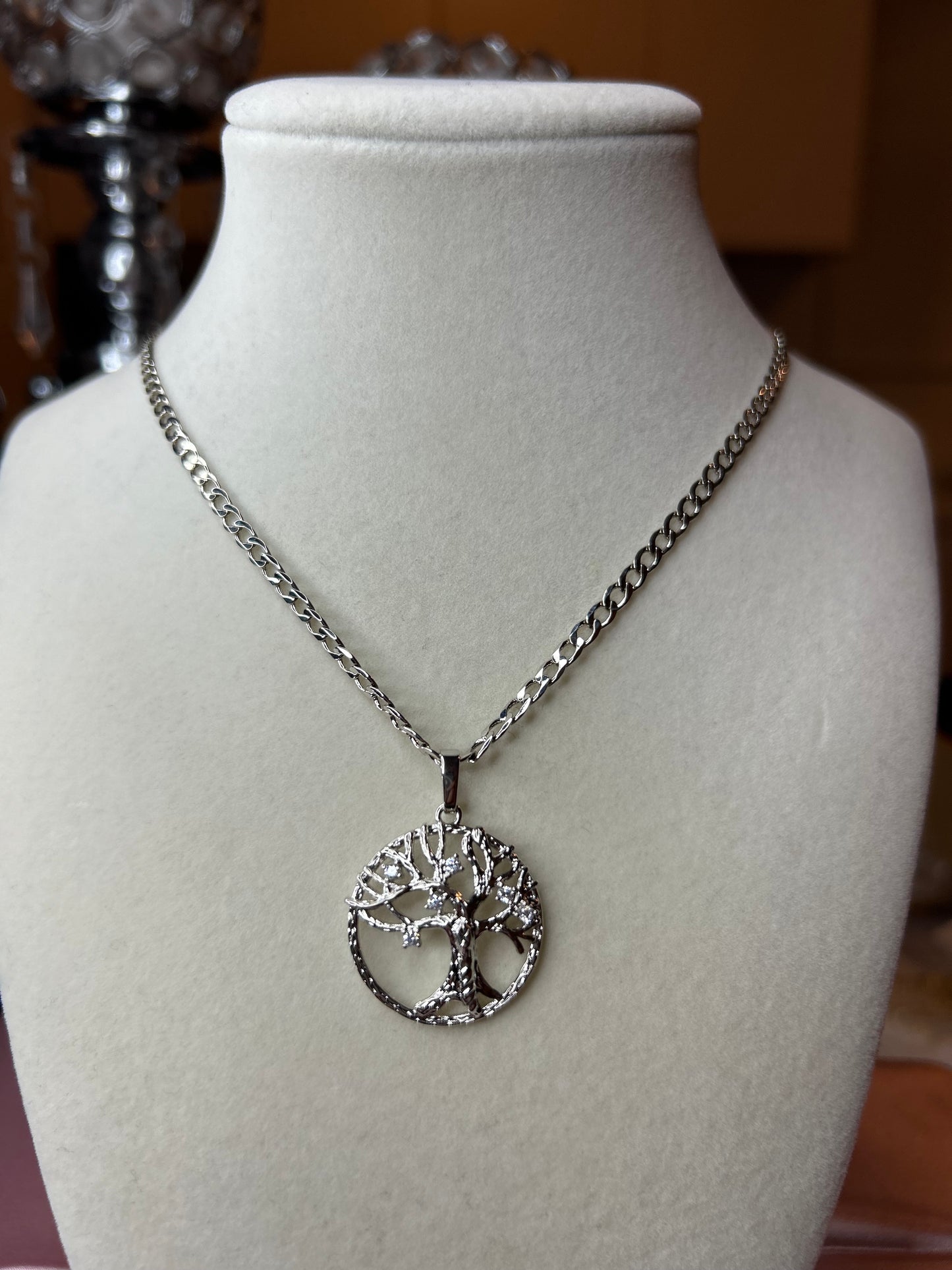 Tree of life necklace (white gold)