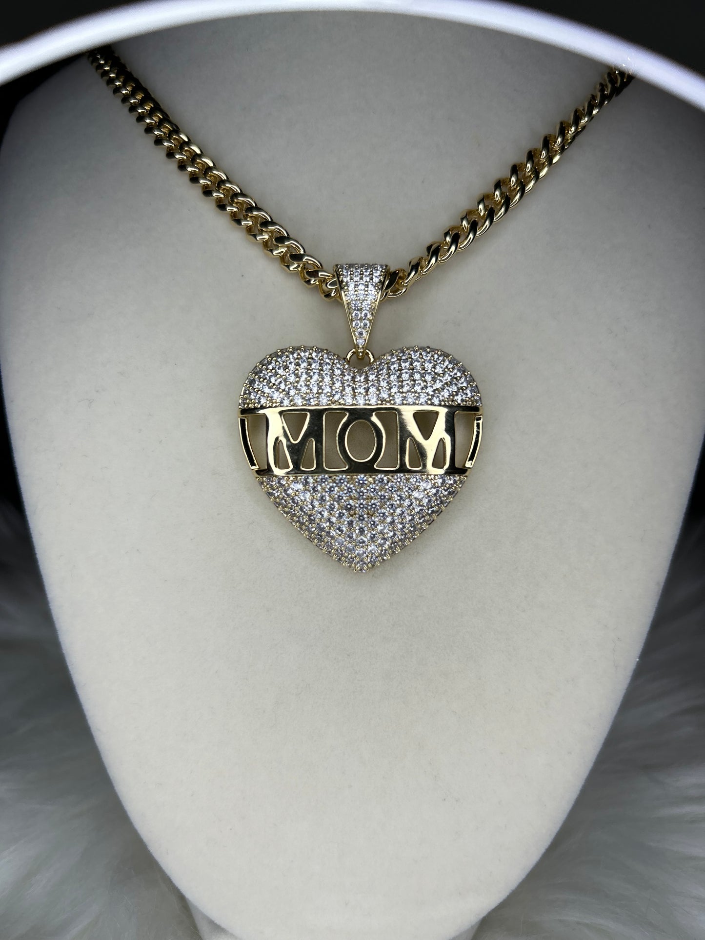 Mom pendant (big) with thick chain.