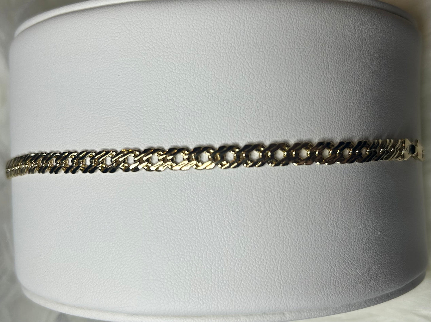 Chinese weave bracelet